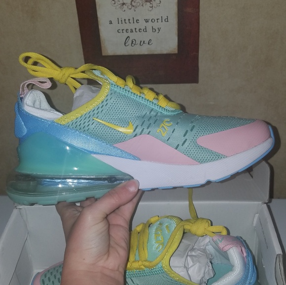 Shoes - Picture 3 of 4